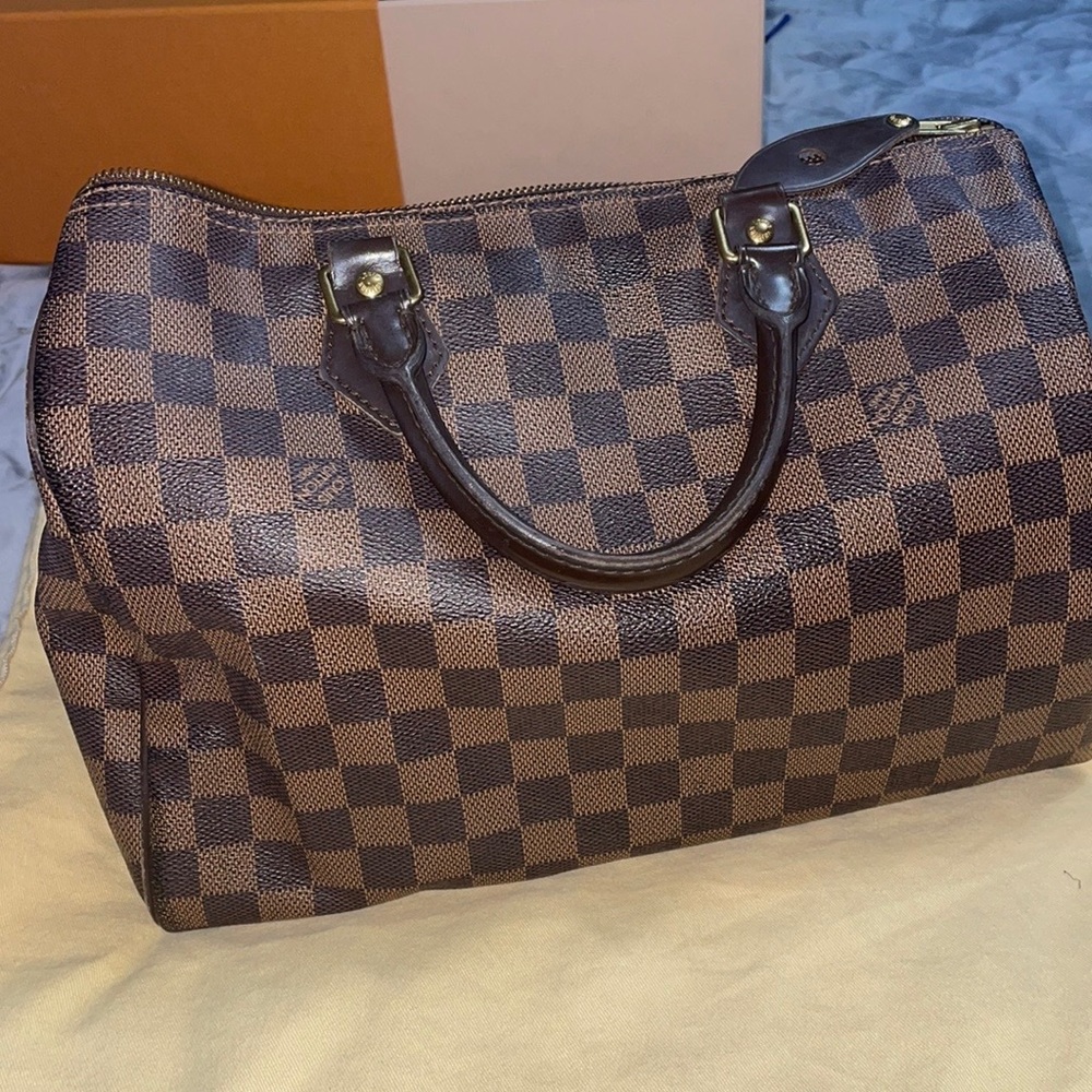 Louis Vuitton speedy bag